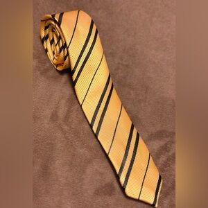Harry Potter Hufflepuff House Black/Yellow Striped Tie Cosplay Halloween Costume